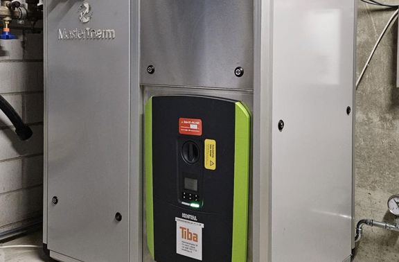 Heat pump and photovoltaics in one: integrated solution from Tiba AG 