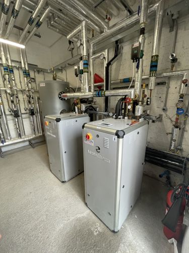 Clones primary care centre heat pump install