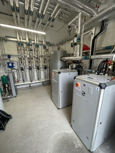 Clones primary care centre heat pump install