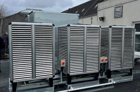 Master Therm Enhances Comfort and Sustainability at Hodson Bay Hotel with Advanced Heat Pump Installation 